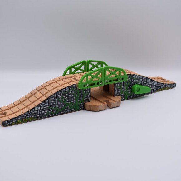 Thomas & Friends Wooden Railway Stone Bridge Wooden Draw Bridge Clickity Clack - Picture 2 of 11